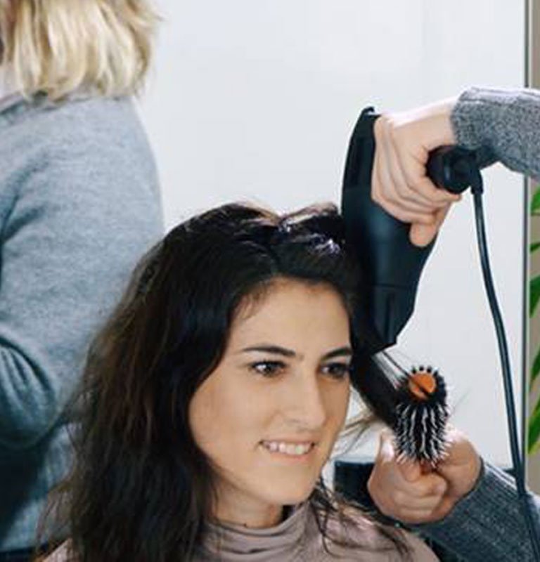 Garnier Fructis - watch celebrity stylist Tommy Buckett share tips for sleek, smooth hair - fighting frizz to achieve smooth blow-dry